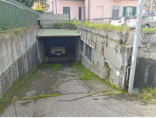 locale di sgombero in vendita a Varese