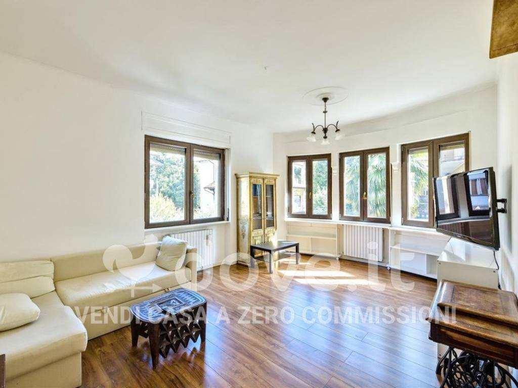 casa indipendente in vendita a Varese in zona San Gallo