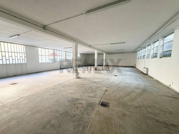 locale di sgombero in vendita a Varese in zona Viale Borri