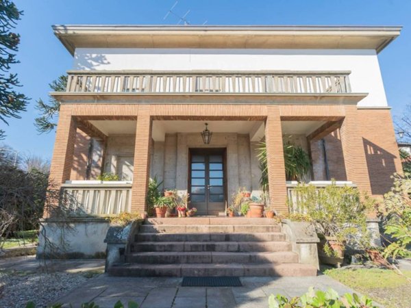 appartamento in vendita a Varese in zona Masnago