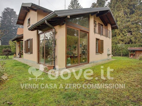 casa indipendente in vendita a Varese in zona Masnago