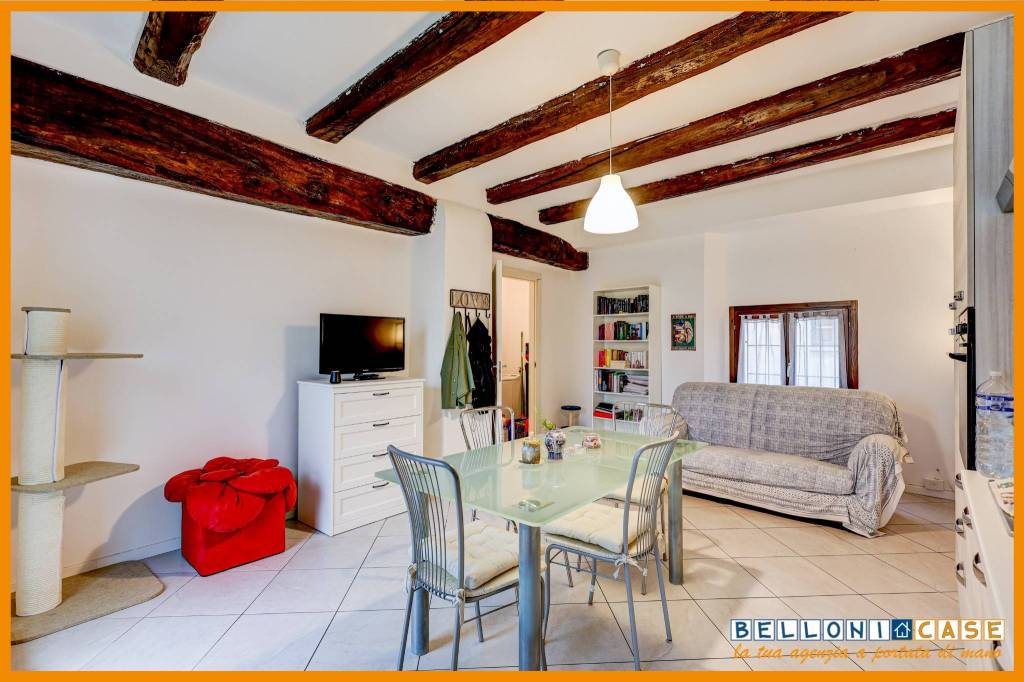 appartamento in vendita a Varese in zona Masnago