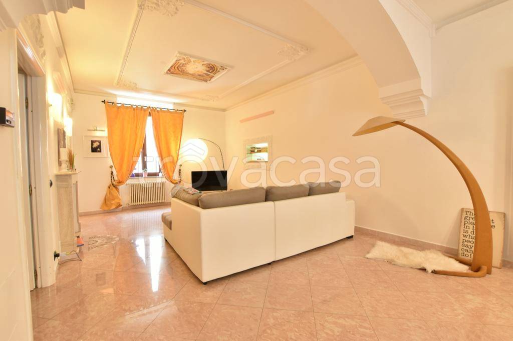 appartamento in vendita a Varese in zona Centro Città