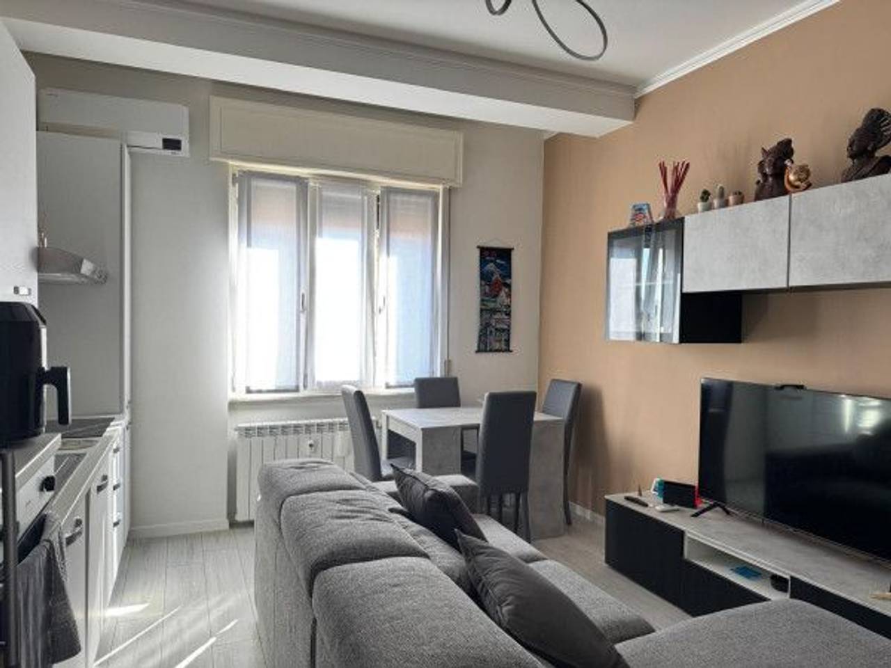 appartamento in vendita a Varese in zona Giubiano