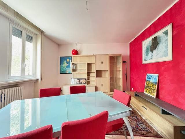 appartamento in vendita a Varese in zona Biumo