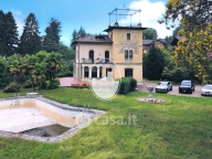 casa indipendente in vendita a Varese in zona Sant'Ambrogio