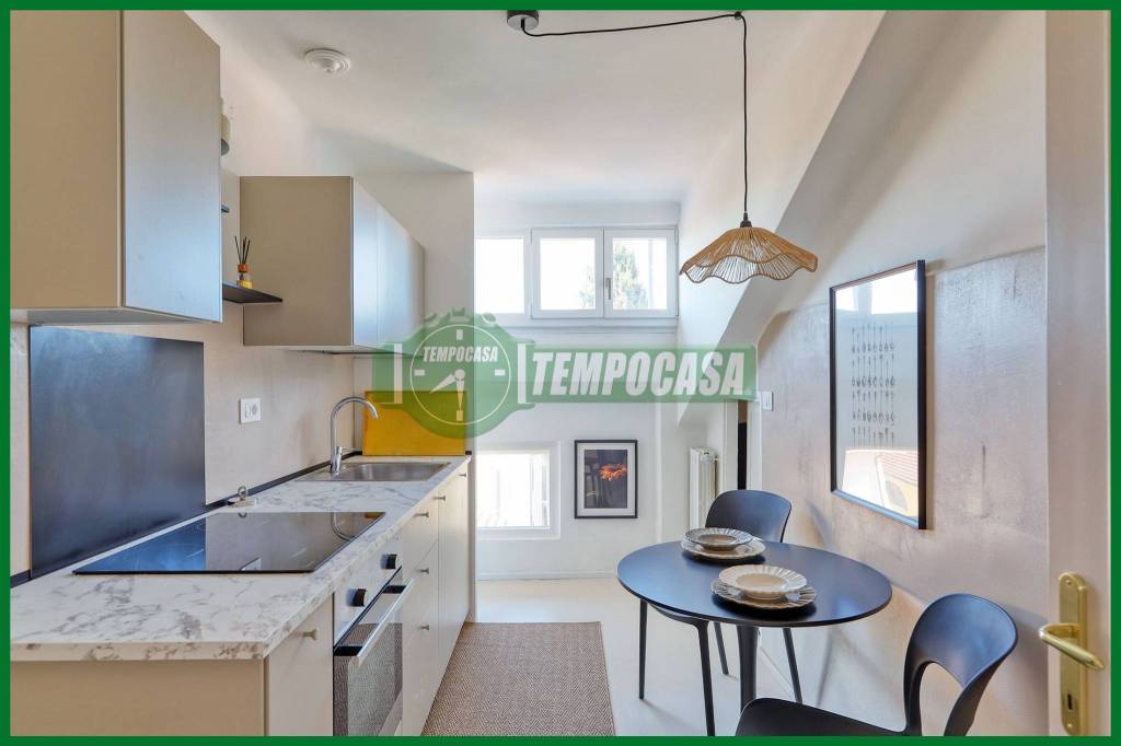 appartamento in vendita a Varese in zona Giubiano