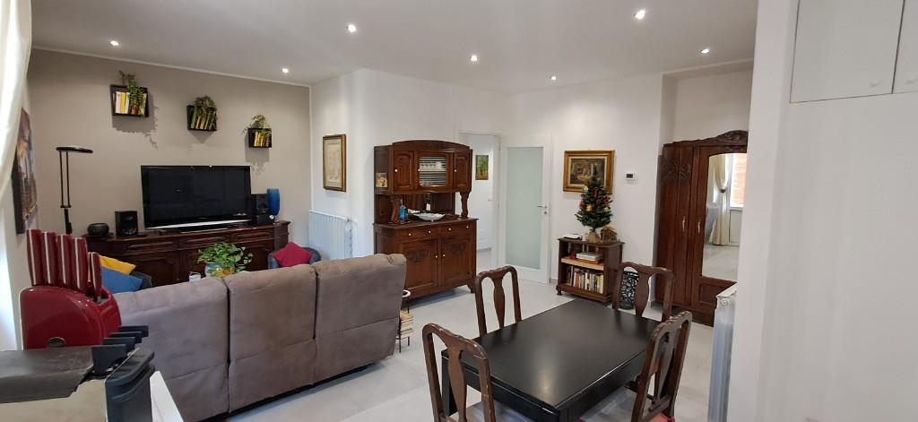 appartamento in vendita a Varese in zona Centro Città