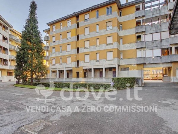 appartamento in vendita a Varese in zona Giubiano