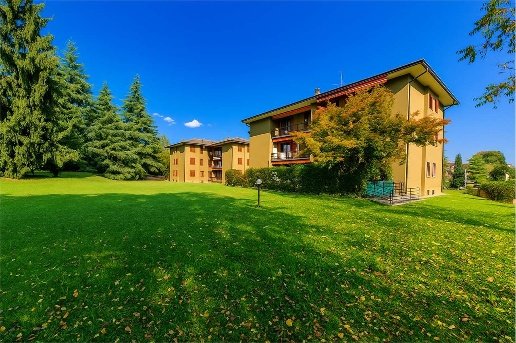 appartamento in vendita a Varese in zona Giubiano