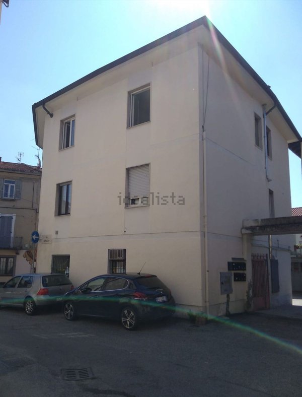 appartamento in vendita a Varese in zona Sant'Ambrogio