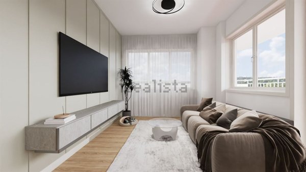 appartamento in vendita a Varese in zona Brunella