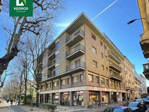 appartamento in vendita a Varese in zona Centro Città