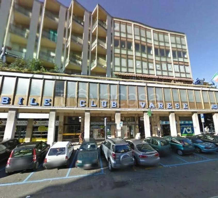 appartamento in vendita a Varese in zona Centro Città