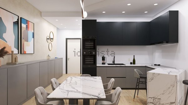 appartamento in vendita a Varese in zona Centro Città