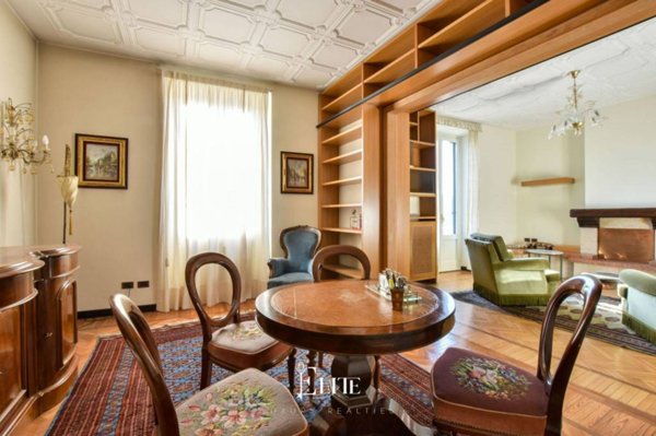 appartamento in vendita a Varese in zona Centro Città