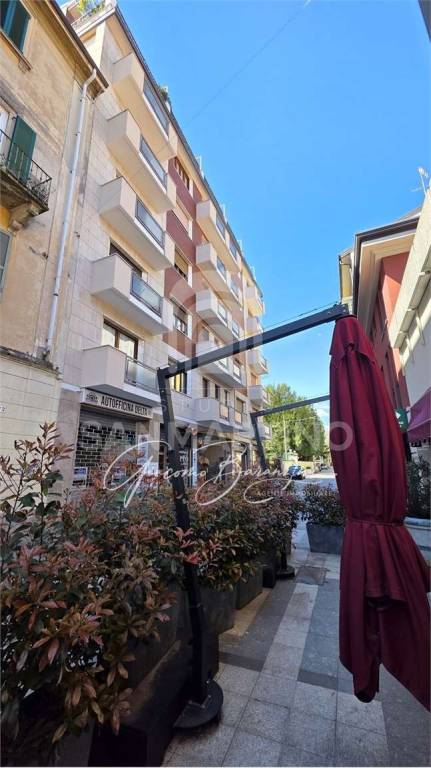 appartamento in vendita a Varese in zona Centro Città