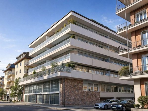 appartamento in vendita a Varese in zona Brunella