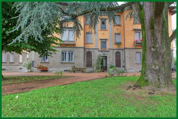 appartamento in vendita a Varese in zona Biumo