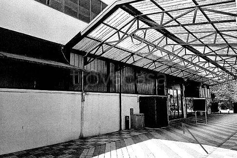 negozio in vendita a Varese in zona Viale Belforte