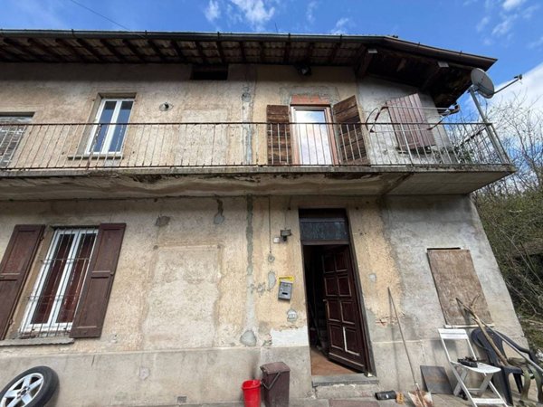 casa indipendente in vendita a Varese in zona Viale Belforte