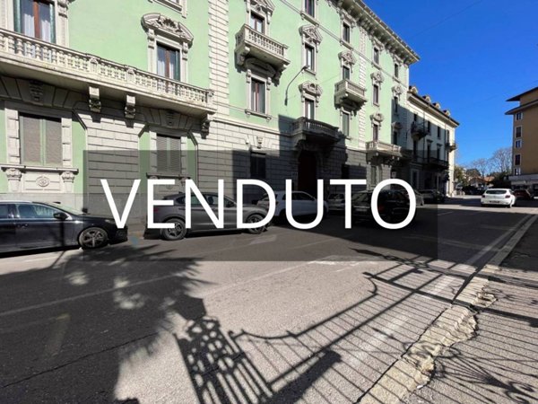 appartamento in vendita a Varese in zona Centro Città