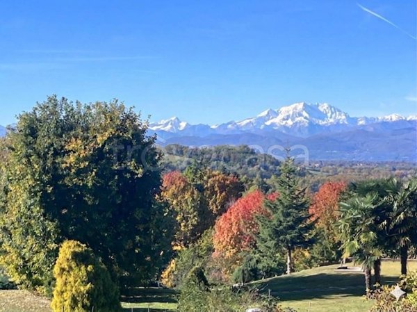 appartamento in vendita a Varese in zona Cartabbia