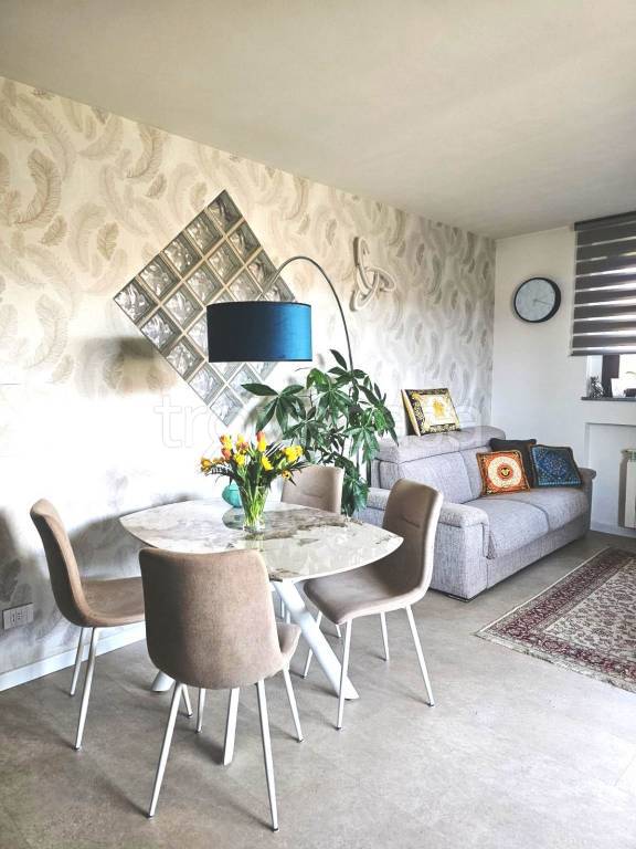 appartamento in vendita a Varese in zona Viale Belforte