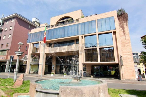 appartamento in vendita a Varese in zona Centro Città