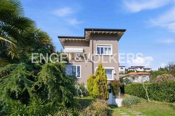 casa indipendente in vendita a Varese in zona Ippodromo