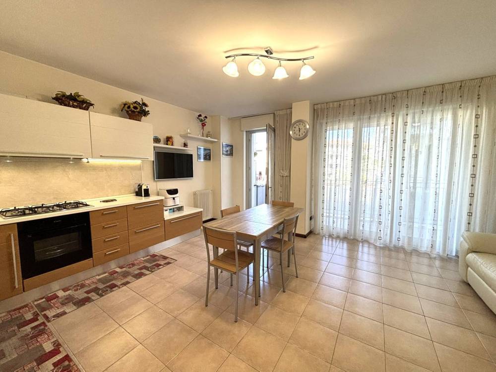 appartamento in vendita a Varese in zona Ippodromo