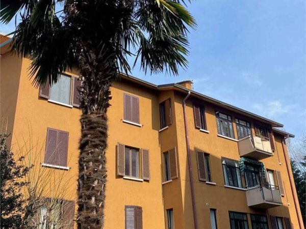 appartamento in vendita a Varese in zona Giubiano