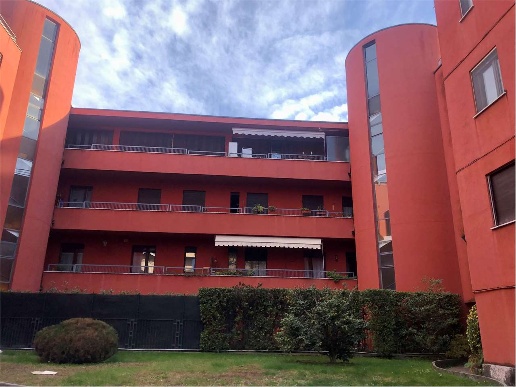 appartamento in vendita a Varese in zona Viale Aguggiari