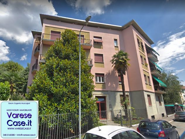 ufficio in vendita a Varese in zona Centro Città