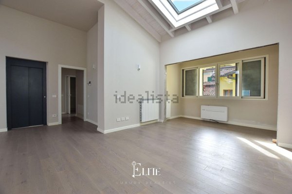 appartamento in vendita a Varese in zona Centro Città