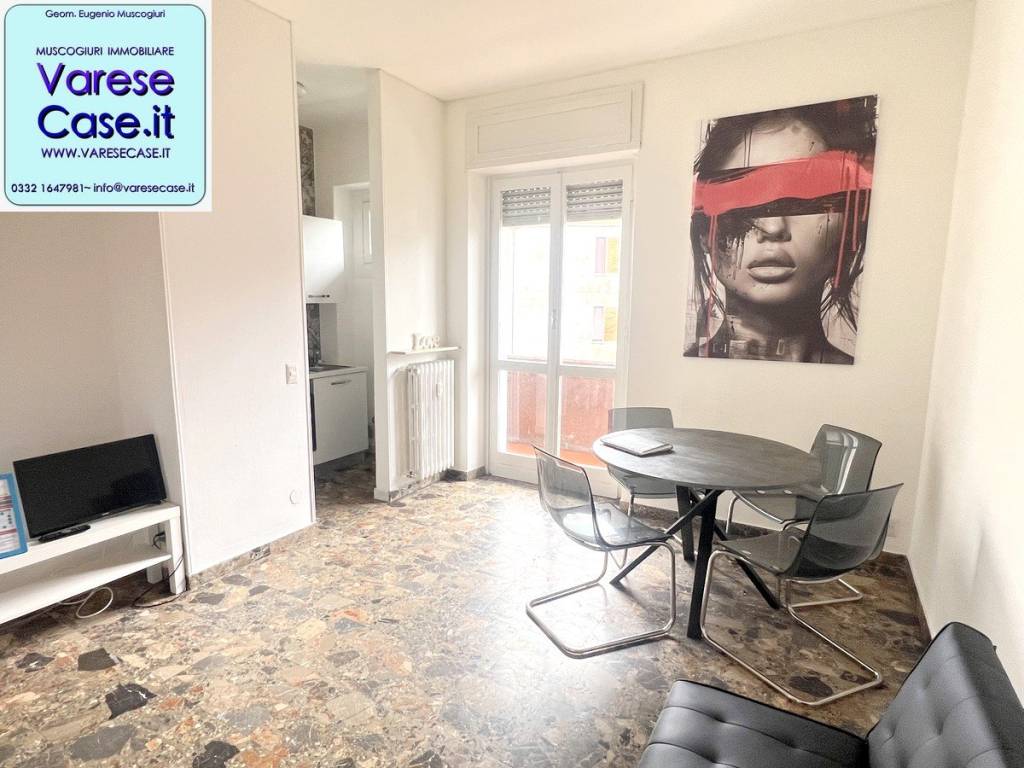 appartamento in vendita a Varese in zona Viale Belforte