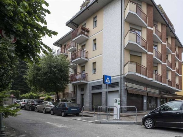 appartamento in vendita a Varese in zona Sant'Ambrogio