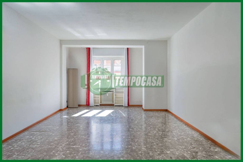 appartamento in vendita a Varese in zona Centro Città