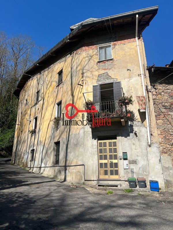 appartamento in vendita a Varese in zona Sant'Ambrogio