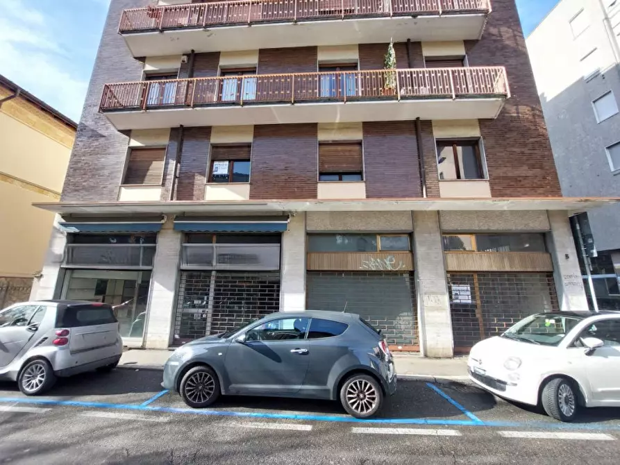 ufficio in vendita a Varese in zona Centro Città