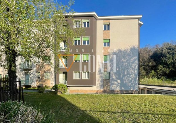 appartamento in vendita a Varese in zona Casbeno