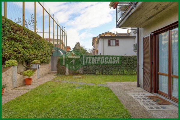 casa indipendente in vendita a Varese in zona Giubiano