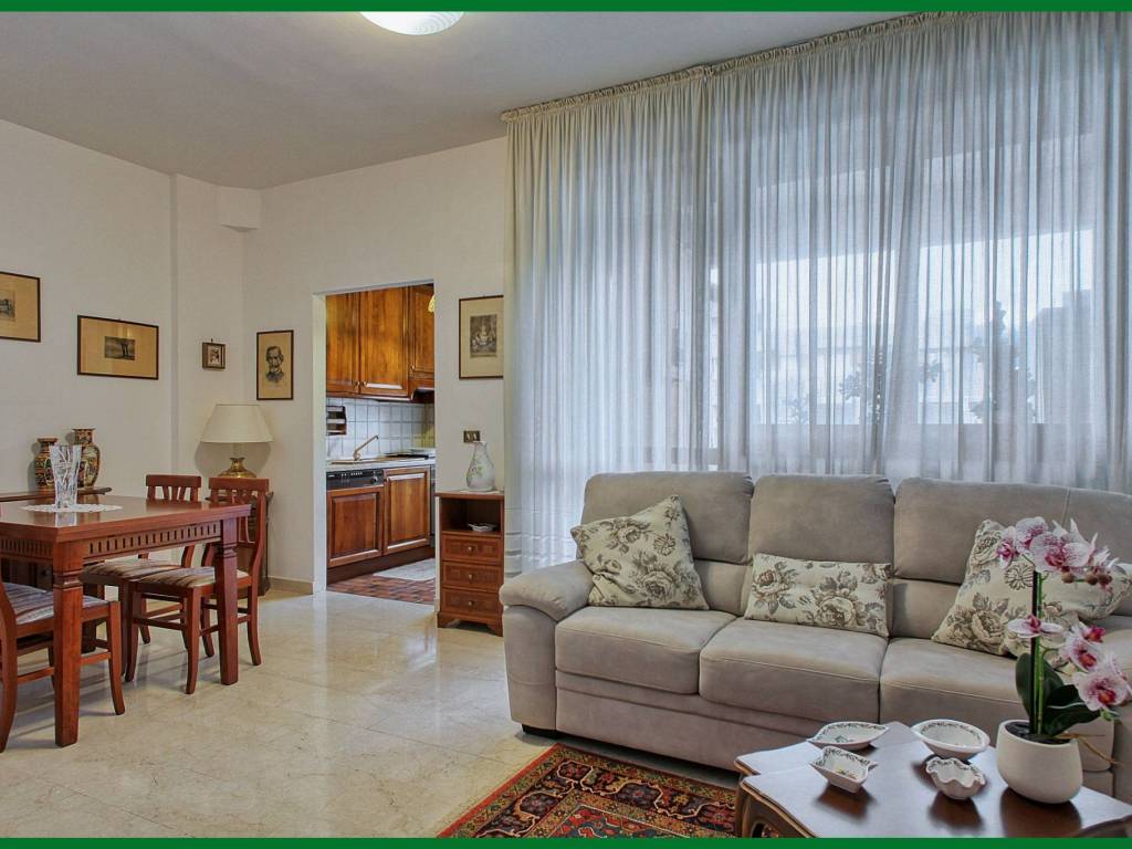 appartamento in vendita a Varese in zona Ippodromo