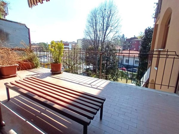 appartamento in vendita a Varese in zona Brunella