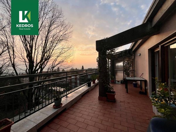 appartamento in vendita a Varese in zona Centro Città