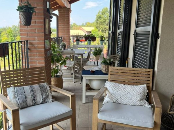 appartamento in vendita a Varese in zona Lissago