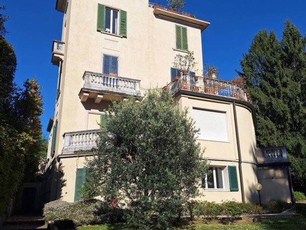 appartamento in vendita a Varese in zona Bizzozero