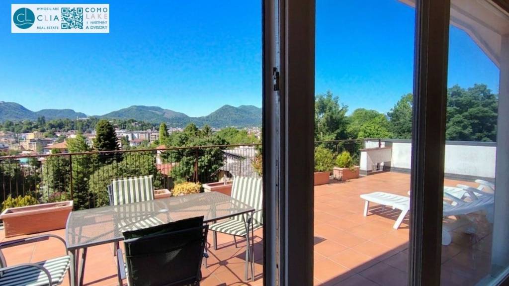appartamento in vendita a Varese in zona Giubiano