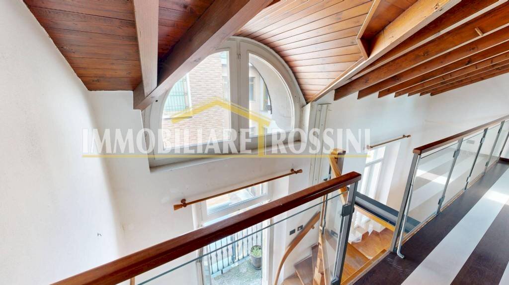 appartamento in vendita a Varese