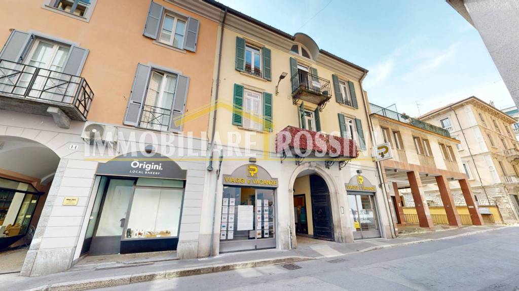 appartamento in vendita a Varese in zona Centro Città